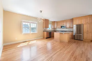 597 Main St, Stoneham, MA 02180 - Photo 9