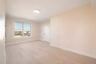 425 Border St, Boston, MA 02128 - Photo 9