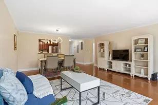 11 Cheriton Rd, Boston, MA 02132 - Photo 9