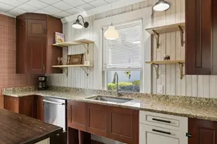 216 Walnut St, Clinton, MA 01510 - Photo 7