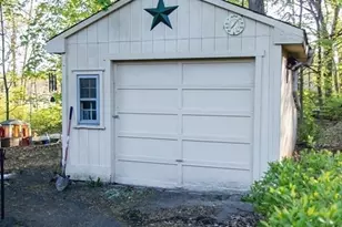 74 Gates Ave, East Longmeadow, MA 01028 - Photo 23