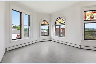 45 Main St #10, Amesbury, MA 01913 - Photo 5