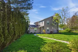 233 Narragansett Ave, Lanesborough, MA 01237 - Photo 9