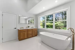150 Fruit St, Hopkinton, MA 01748 - Photo 17