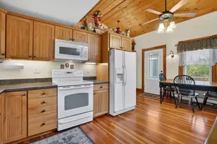 224 College Hwy, Southampton, MA 01073 - Photo 9