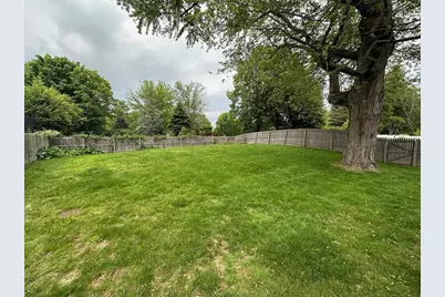 2 Hilltop Dr. #2, Southborough, MA 01745 - Photo 17
