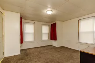 76 Leighton St, Fitchburg, MA 01420 - Photo 9