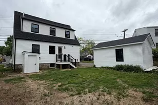 589 Weld St, Boston, MA 02132 - Photo 19