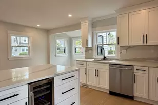589 Weld St, Boston, MA 02132 - Photo 3