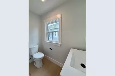 589 Weld St, Boston, MA 02132 - Photo 9