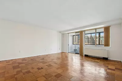 9 Hawthorne Pl #4A, Boston, MA 02114 - Photo 3