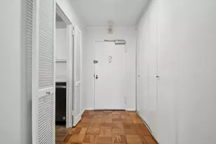 9 Hawthorne Pl, Boston, MA 02114 - Photo 25