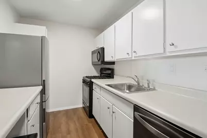 9 Hawthorne Pl #4A, Boston, MA 02114 - Photo 7