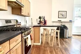 23 Monmouth St, Somerville, MA 02143 - Photo 5