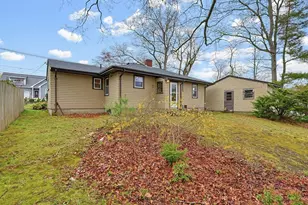 164 Cross Rd, Dartmouth, MA 02747 - Photo 5