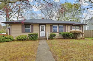 164 Cross Rd, Dartmouth, MA 02747 - Photo 1