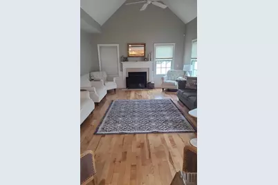 31 Chestnut St, Foxboro, MA 02035 - Photo 9
