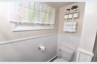 2 Boivin Ave, Ware, MA 01082 - Photo 9