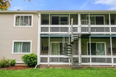 8 Arbor Way #A, Holyoke, MA 01040 - Photo 7