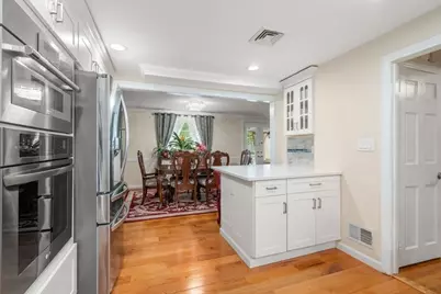 560 Worcester Street, Wellesley, MA 02481 - Photo 7