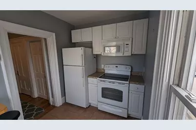 14 Wadsworth Ave #2, Waltham, MA 02453 - Photo 5