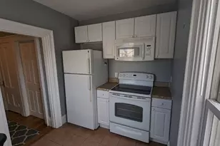 14 Wadsworth Ave, Waltham, MA 02453 - Photo 5