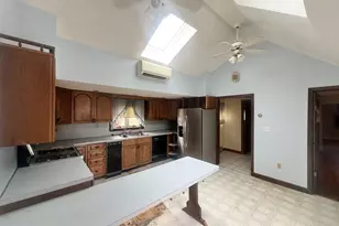 181 Pleasant St, Norwood, MA 02062 - Photo 3