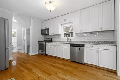 7 Pine St #2, Malden, MA 02148 - Photo 9