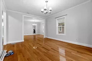 7 Pine St, Malden, MA 02148 - Photo 3