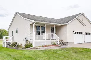 11 Notre Dame St, Westfield, MA 01085 - Photo 3