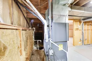 11 Notre Dame St, Westfield, MA 01085 - Photo 21