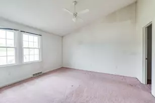 11 Notre Dame St, Westfield, MA 01085 - Photo 15