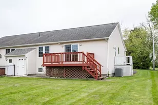 11 Notre Dame St, Westfield, MA 01085 - Photo 25
