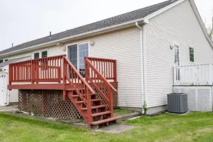 11 Notre Dame St, Westfield, MA 01085 - Photo 27
