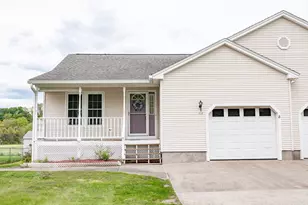 11 Notre Dame St, Westfield, MA 01085 - Photo 1