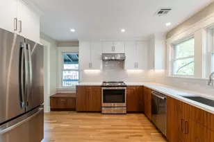 219 Common St, Watertown, MA 02472 - Photo 7