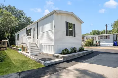 4 Northwest #4, North Attleboro, MA 02760 - Photo 1