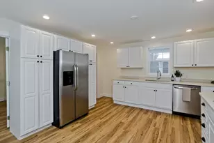 54 Canal St, South Hadley, MA 01075 - Photo 5