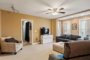 19 Washington St, Leominster, MA 01453 - Photo 9