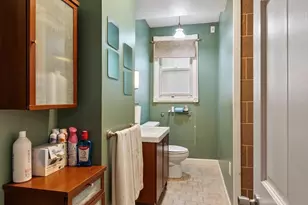 19 Washington St, Leominster, MA 01453 - Photo 7