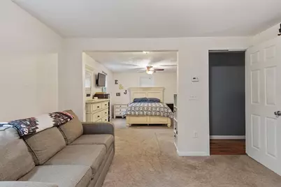 1373 Massachusetts Ave, Lunenburg, MA 01462 - Photo 27