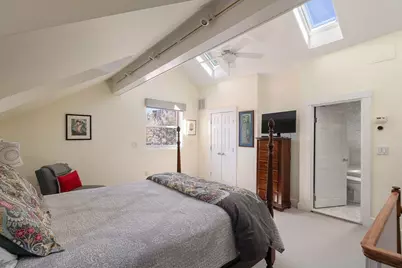 8 Ringgold St, Boston, MA 02118 - Photo 35