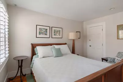 8 Ringgold St, Boston, MA 02118 - Photo 33