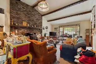 354 Maple St, Bellingham, MA 02019 - Photo 17