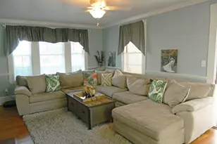 61 Gregory St, Marblehead, MA 01945 - Photo 3