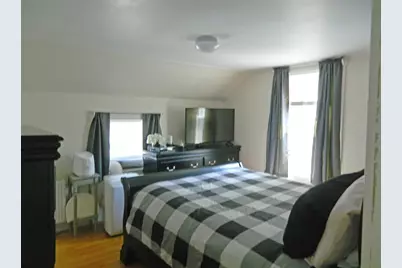 61 Gregory Street, Marblehead, MA 01945 - Photo 9