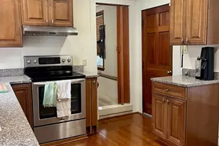 37 Alpine St, Somerville, MA 02144 - Photo 3