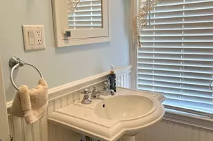37 Alpine St, Somerville, MA 02144 - Photo 13