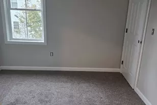 71 Pine St, Warren, MA 01083 - Photo 9