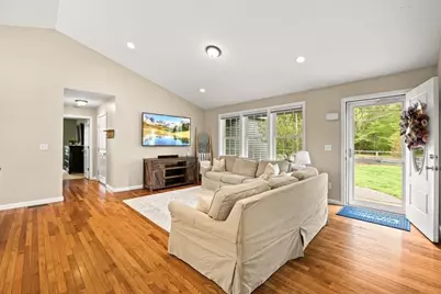 1 Doctor Braley Rd, Rochester, MA 02770 - Photo 3